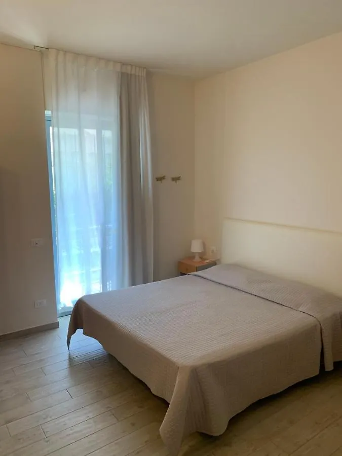 **  Hotel Eden Bardolino Italien
